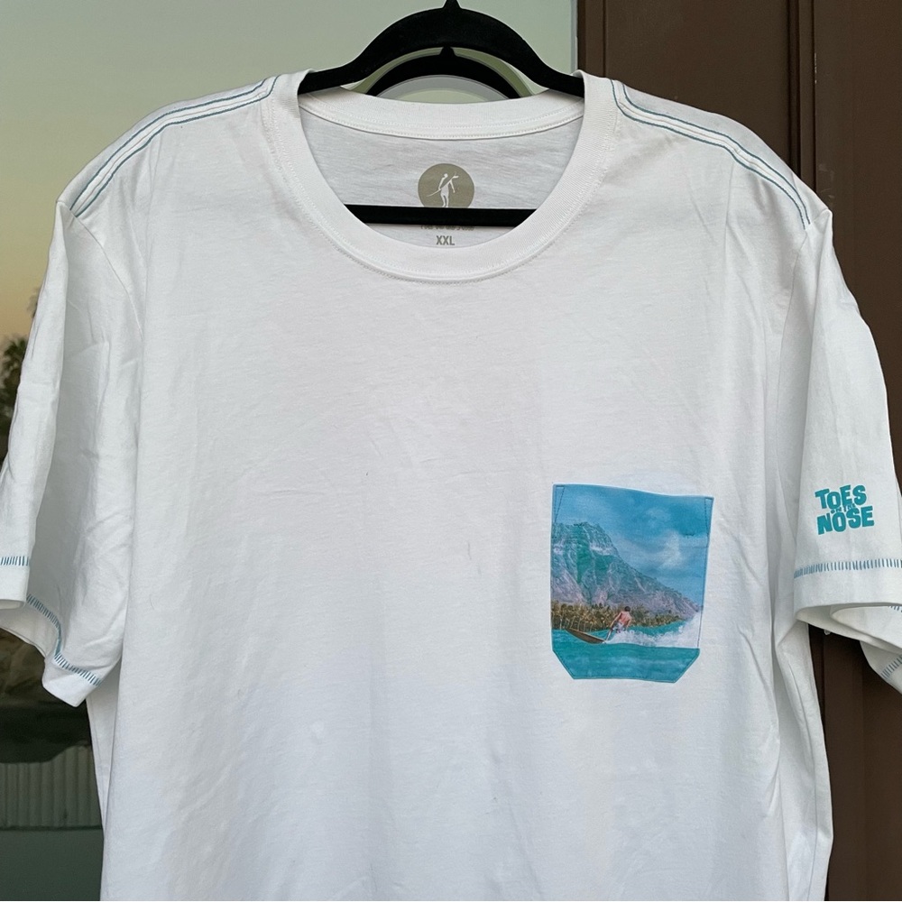 Toes on the Nose White with Diamond Head Pocket Tee XXL